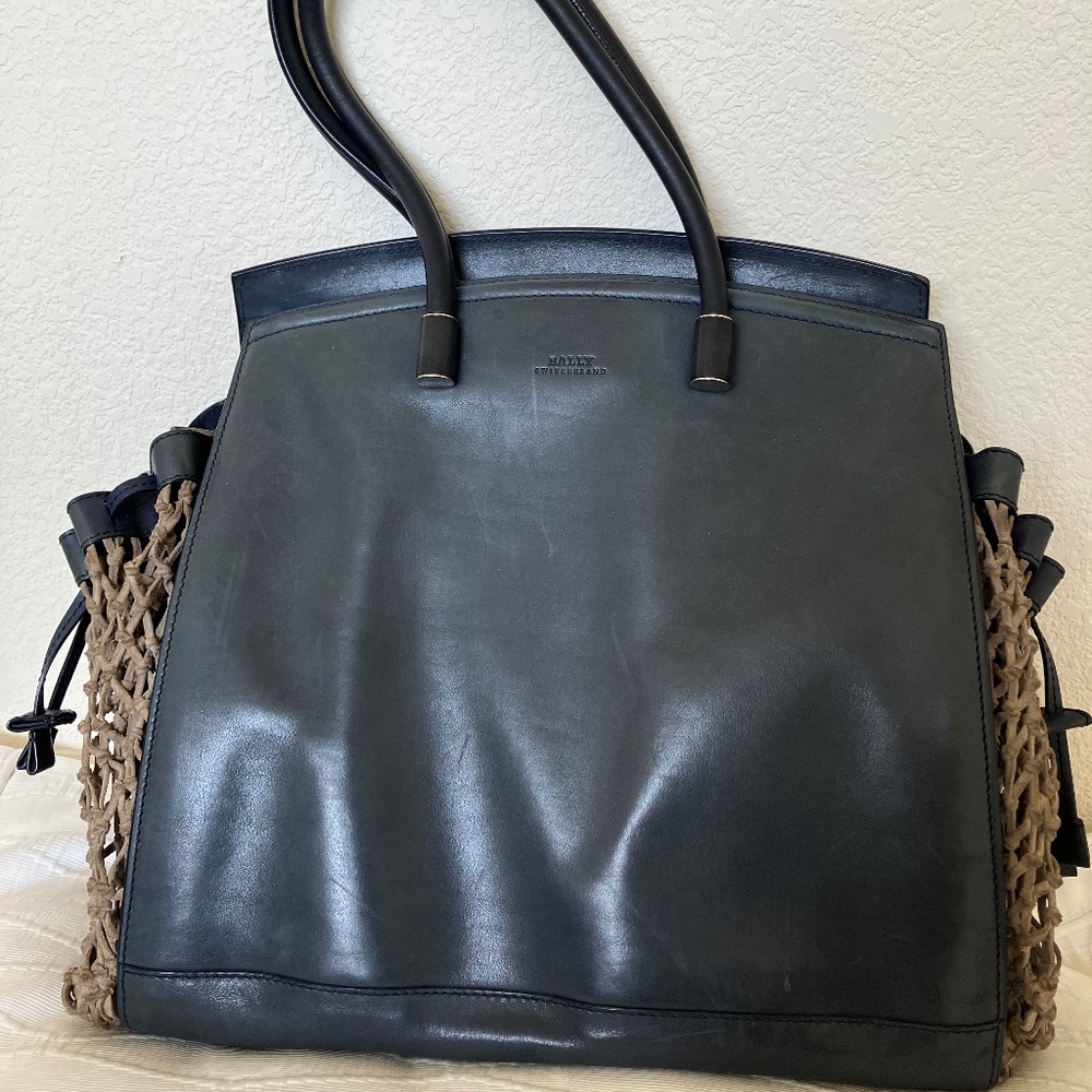 Bally bag Light Marine Fawn Donna Calf Woven used condition check pic for flaws